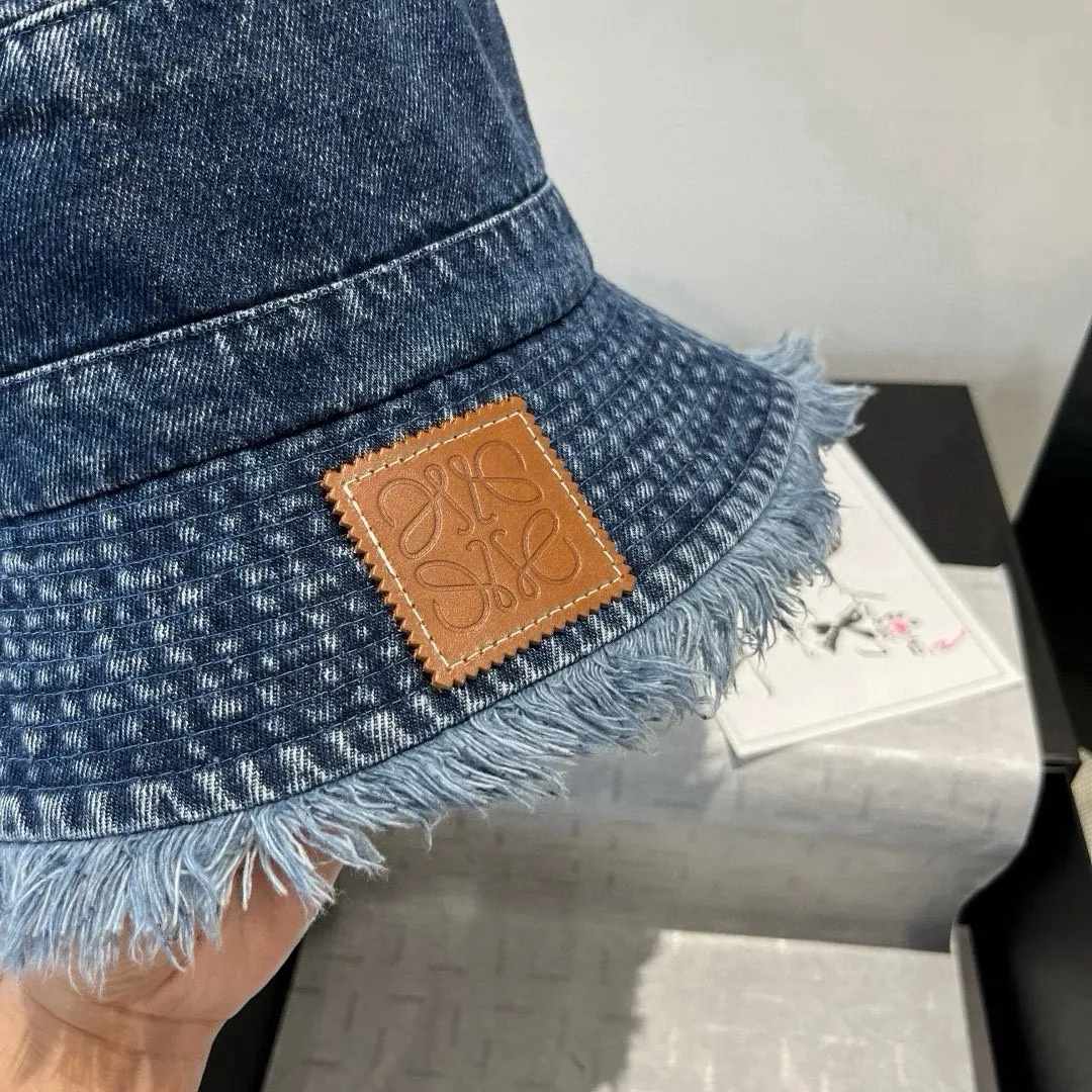 💰110¥ LOEWE new denim fisherman hat, head circumference 57cm