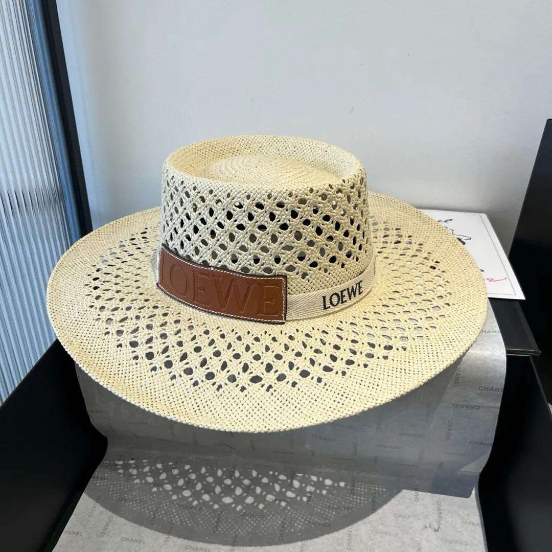 💰190¥ LOEWE new style straw hat, pure hand hooked straw hat, a must-have item for travel, head circumference 57cm