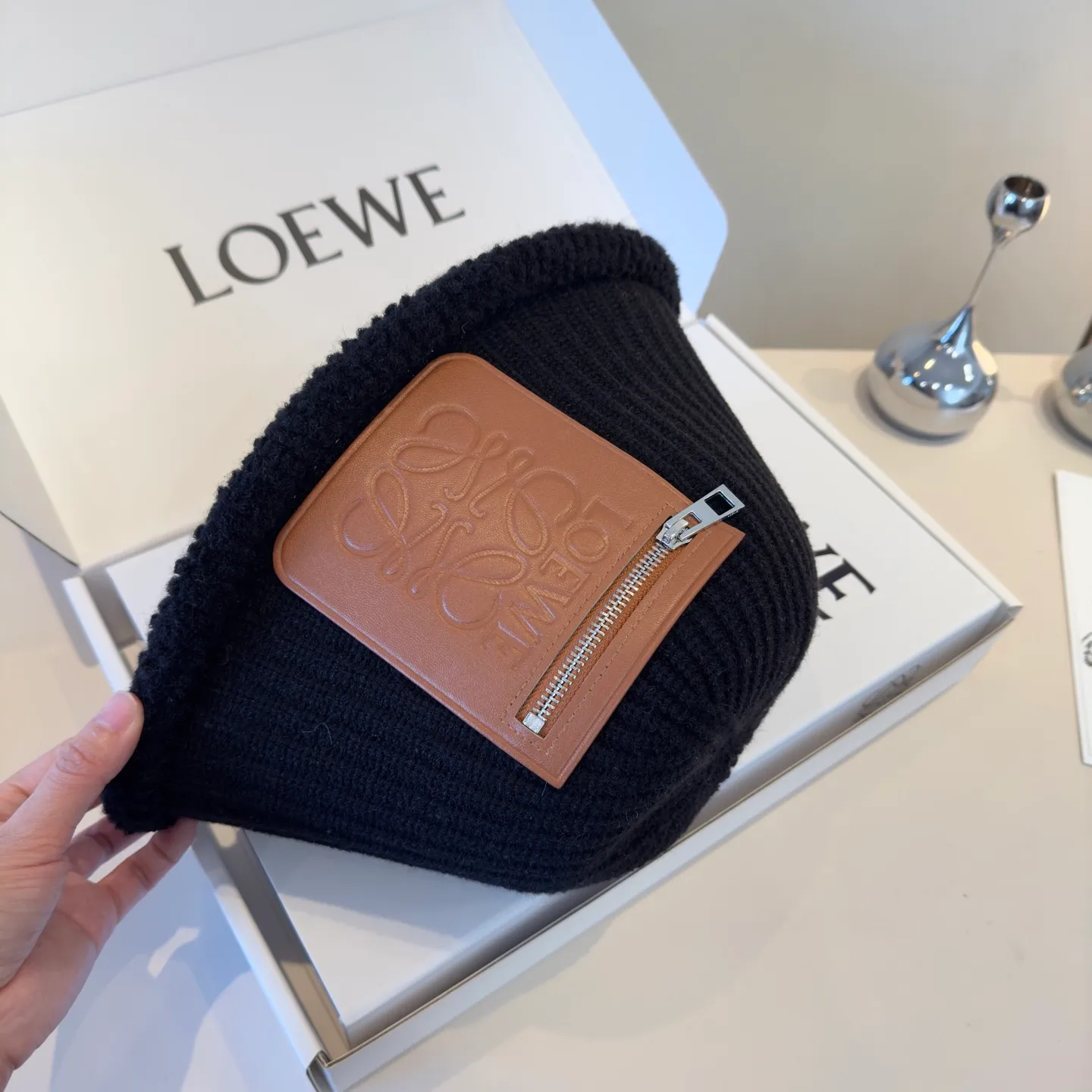 💰120¥ LOEWE new autumn and winter bucket hat, pocket style bucket hat, knitted fabric, head circumference 57cm