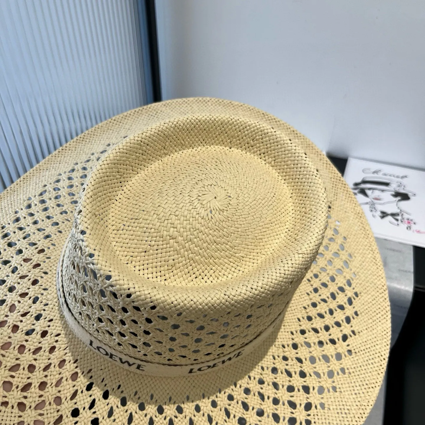 💰190¥ LOEWE new style straw hat, pure hand hooked straw hat, a must-have item for travel, head circumference 57cm