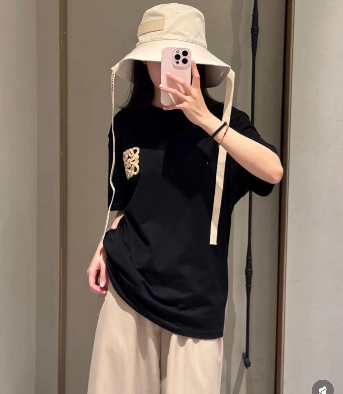 💰66 Luo Yiwei's personalized fisherman's hat, an excellent casual fisherman's hat. The texture is full of retro style and has a strong street style. It's handsome! Can be worn all year round! Head circumference-55-58cm