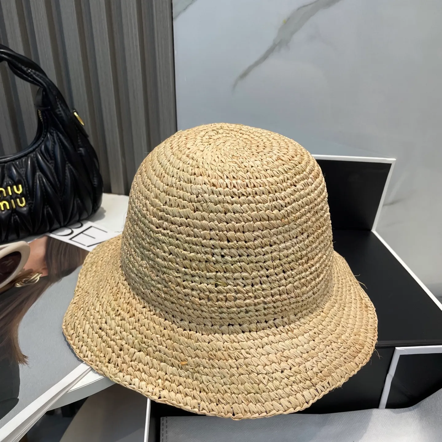 P104💛LOEWE's new raffia densely woven straw hat is the first choice for the beach in summer ~ the same style as stars ~ big brands are simple