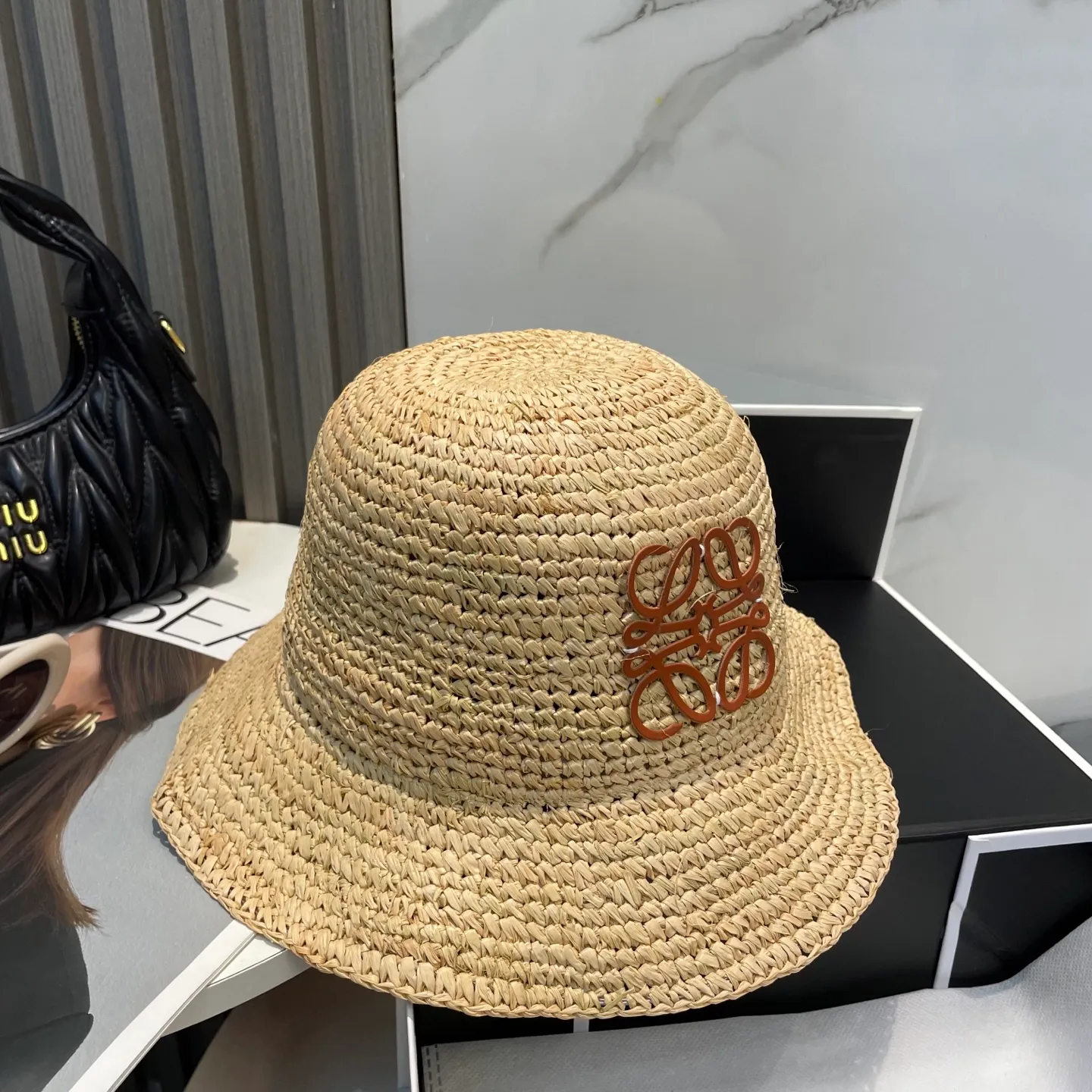 P104💛LOEWE's new raffia densely woven straw hat is the first choice for the beach in summer ~ the same style as stars ~ big brands are simple