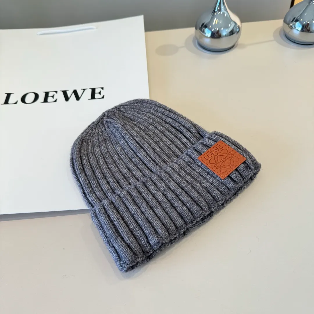 💰80¥ Loewe new knitted beanie