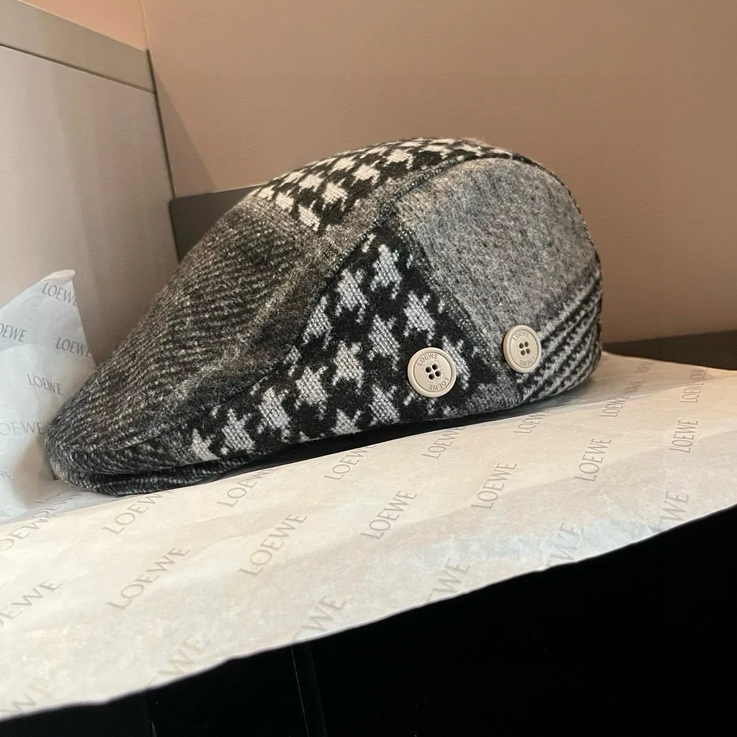 💰100¥ Loewe's new duck bill forward hat, classic painter's hat, unisex
