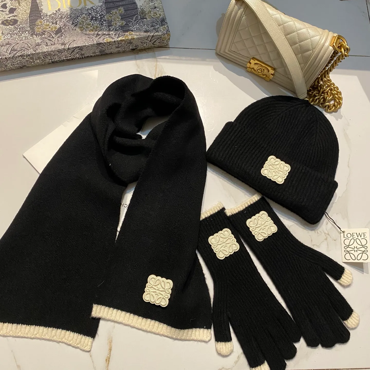 Loewe suit wool knitted hat + scarf + gloves