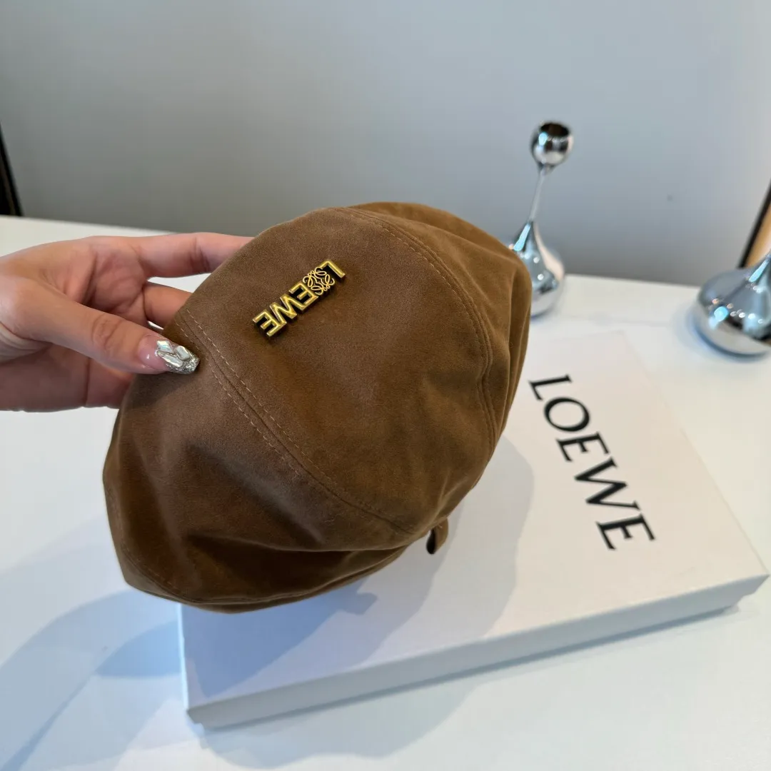 💰100¥ Loewe's new corduroy beret, painter's hat, head circumference 57cm