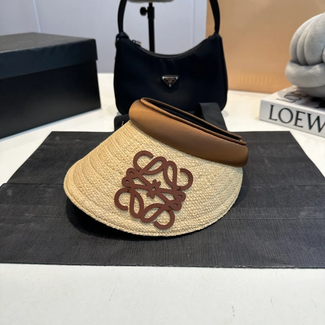 P70 LOEWE empty top hat👏High quality raffia empty top hat❤️Simple and elegant, shipped by big brands
