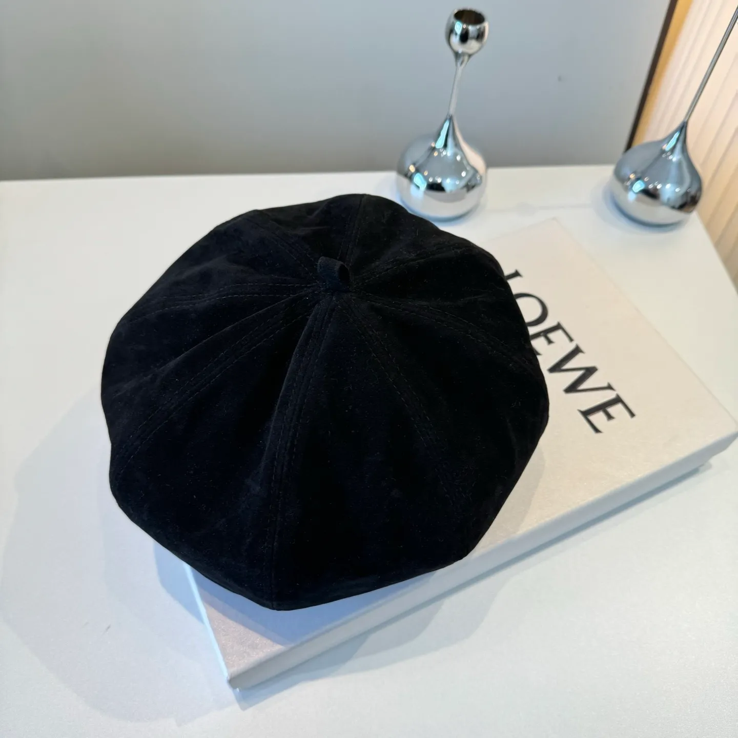 💰100¥ Loewe's new corduroy beret, painter's hat, head circumference 57cm
