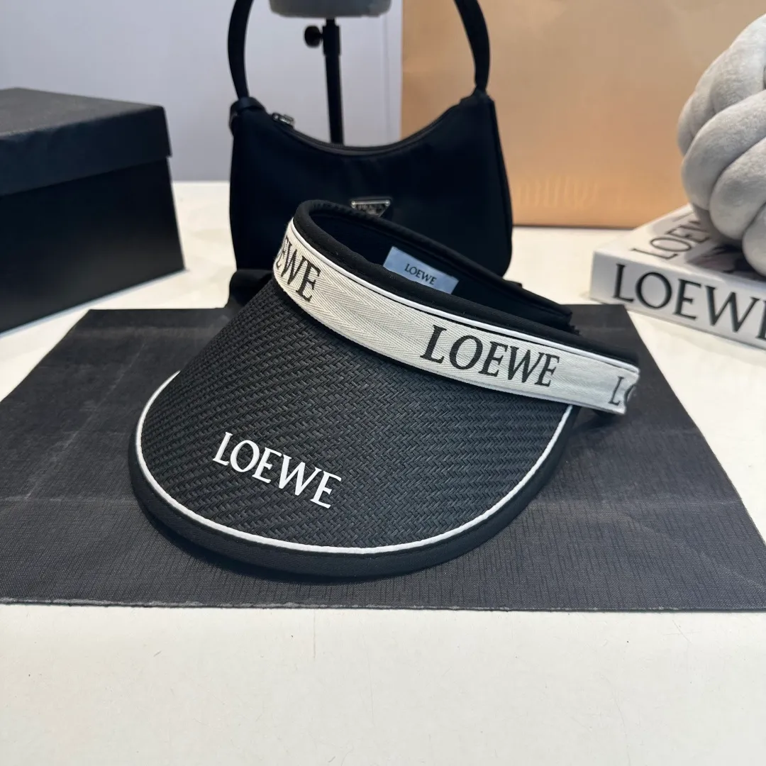 P44 LOEVE hollow top peaked cap, straw hat, original quality, exquisite workmanship, high-end luxury, very breathable and adjustable,