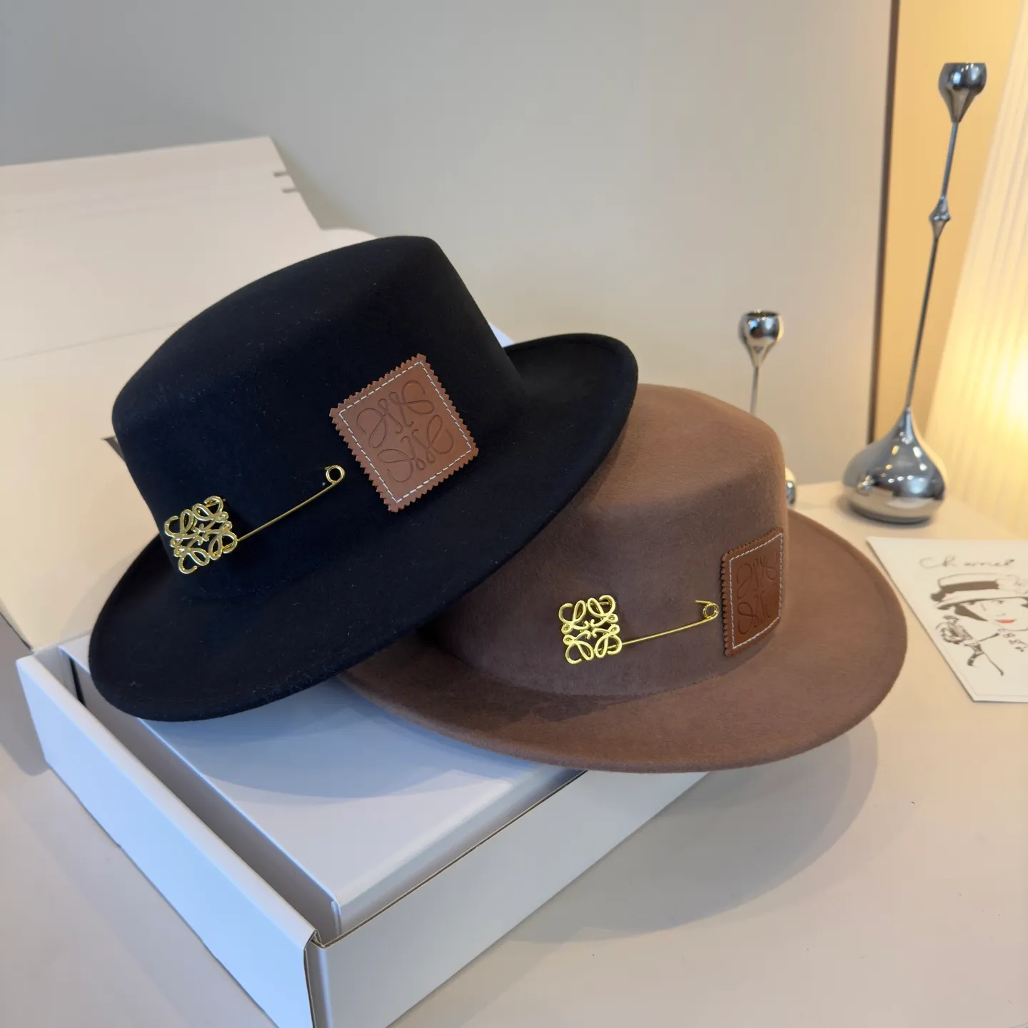 💰180¥ ＬＯＥＷＥ Loewe’s new flat top hat, 100% wool🦙 fabric, head circumference 57cm