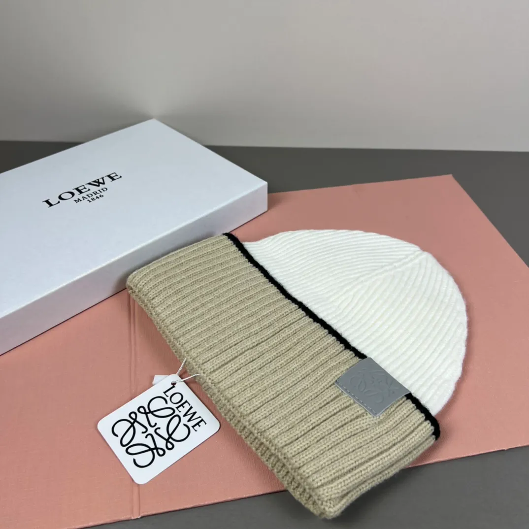 60💰 Classic knitted hat from loewe official website! Xiaohongshu’s hottest selling item! Dress well! The same style for men and women, thicker and warmer, fashionable and popular 🌸First-class quality, the best brand for warmth in autumn and winter, order now, limited edition