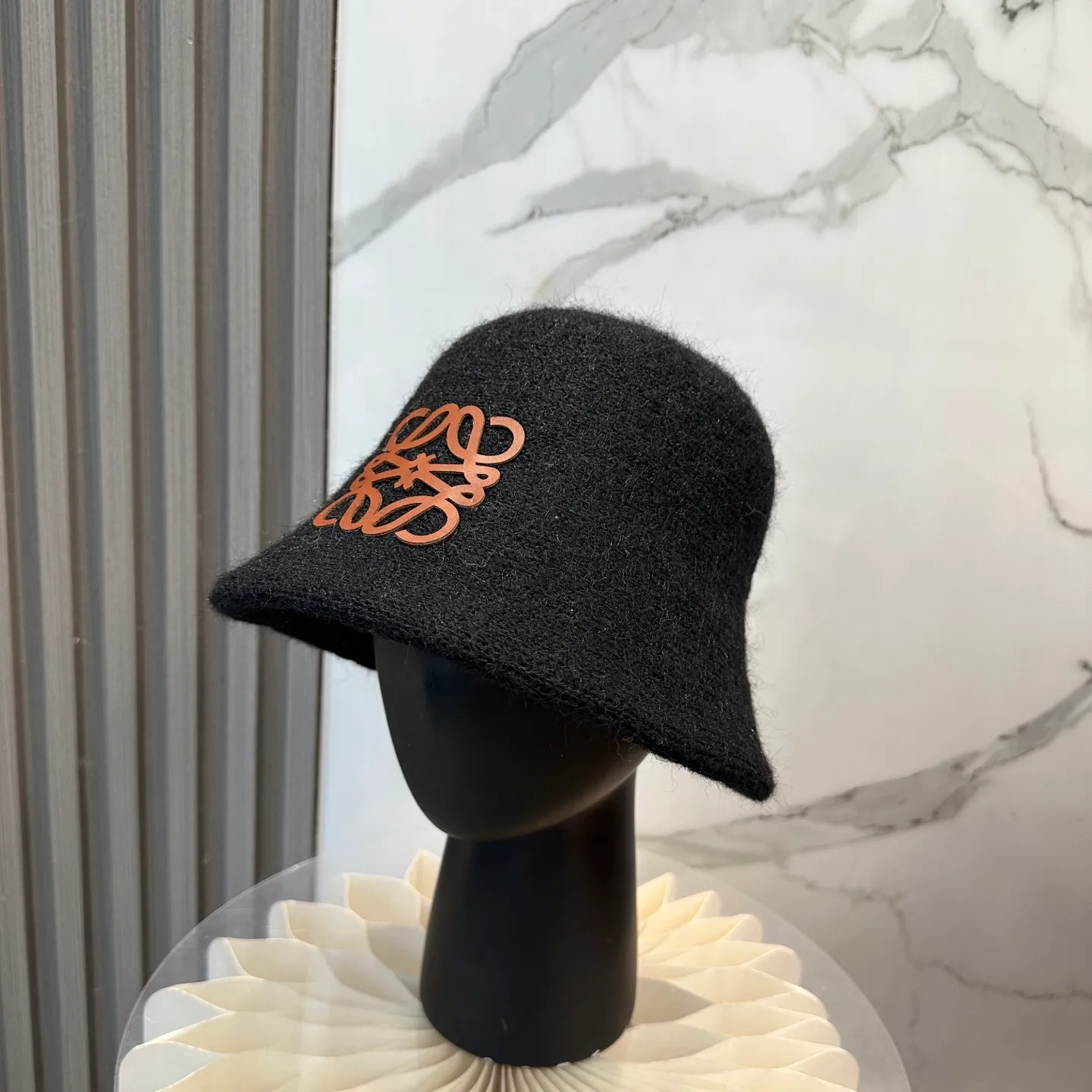 P66 💛Luo Yiwei's new autumn and winter style wool cashmere bucket hat, 🔆temperament goddess style ~ a must-have for going out on the street