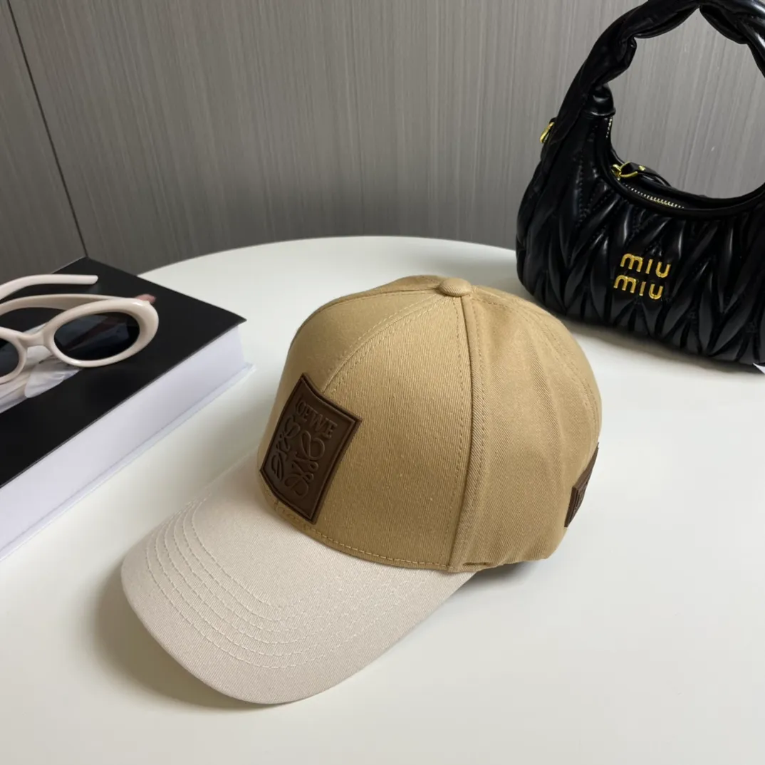 P60 🧢Loewe~New baseball cap🧢, simple and classic logo, super texture👍, exquisite big-name style, a must-have artifact for goddesses, couple style