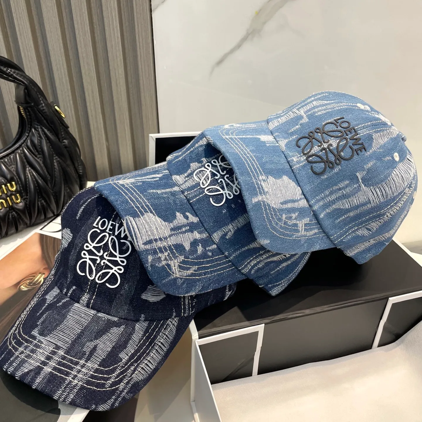 P66 Loewe New Washed Distressed Denim Baseball Cap Newly Launched Washed Denim Series, Casual and Versatile Wardrobe Matching Magic