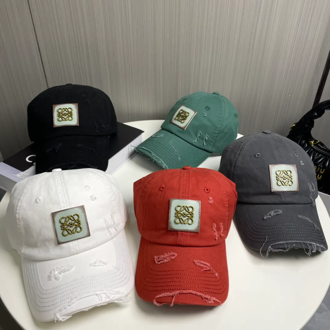 P66 🧢Loewe~New baseball cap🧢, simple and classic logo, super texture👍, exquisite big-name style, a must-have artifact for goddesses, couple style