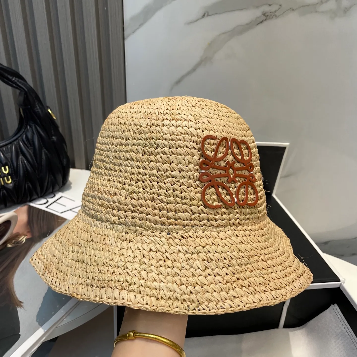 P114💛LOEWE's new raffia densely woven straw hat is the first choice for the beach in summer ~ the same style as stars ~ big brands are simple