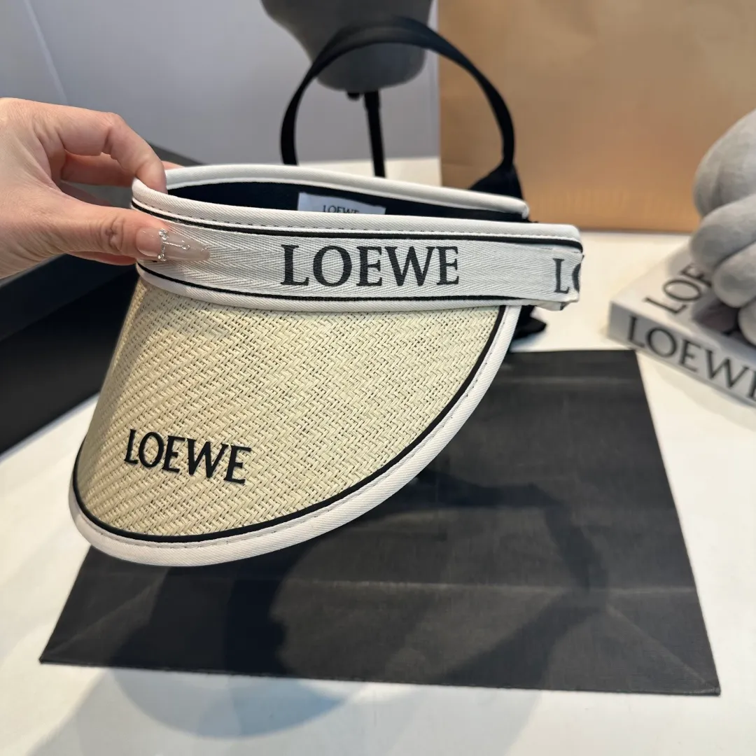 P44 LOEVE hollow top peaked cap, straw hat, original quality, exquisite workmanship, high-end luxury, very breathable and adjustable,