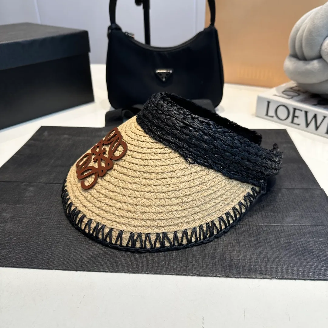 P70 LOEWE empty top hat👏High quality raffia empty top hat❤️Simple and elegant, shipped by big brands