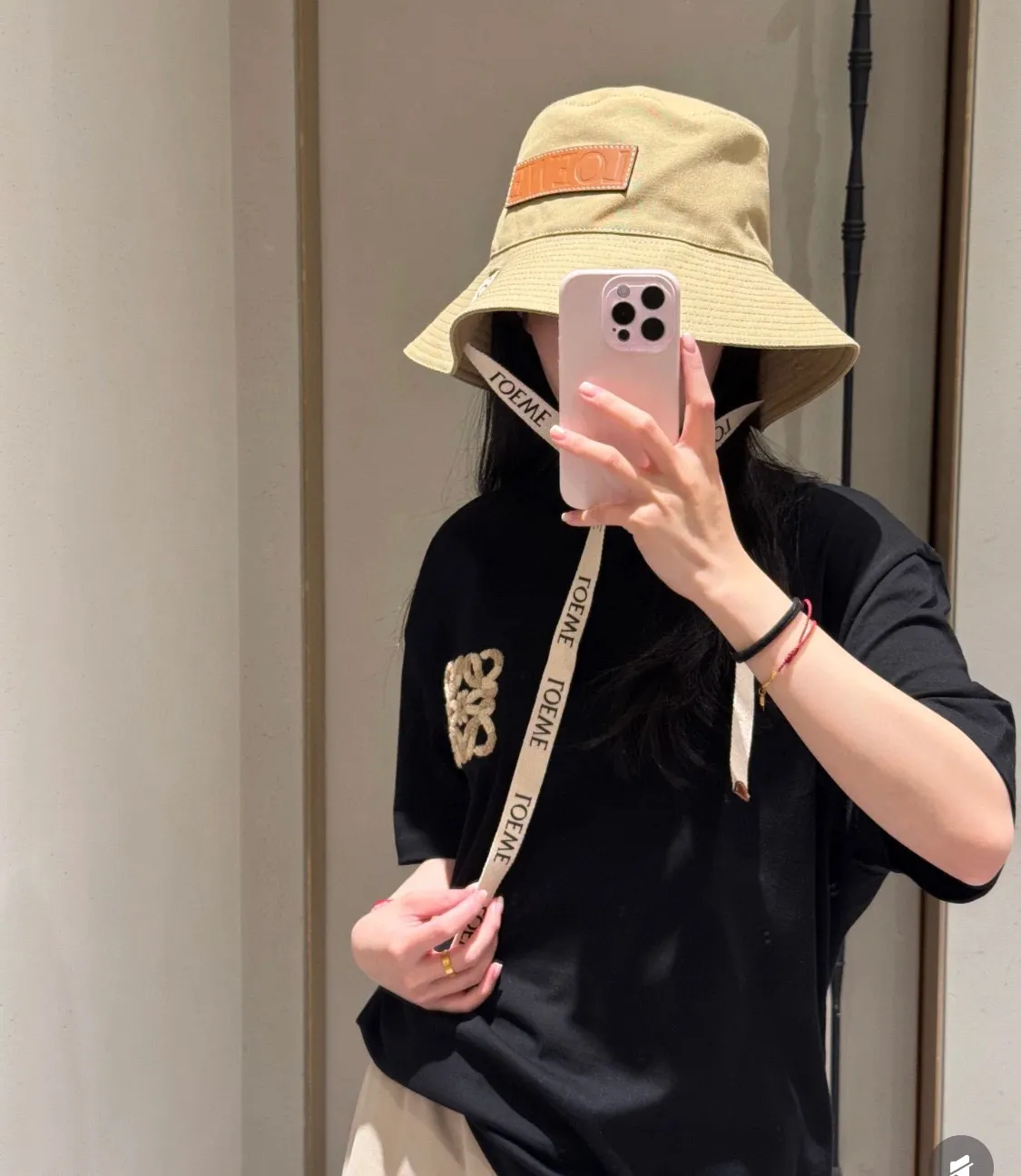 💰66 Luo Yiwei's personalized fisherman's hat, an excellent casual fisherman's hat. The texture is full of retro style and has a strong street style. It's handsome! Can be worn all year round! Head circumference-55-58cm