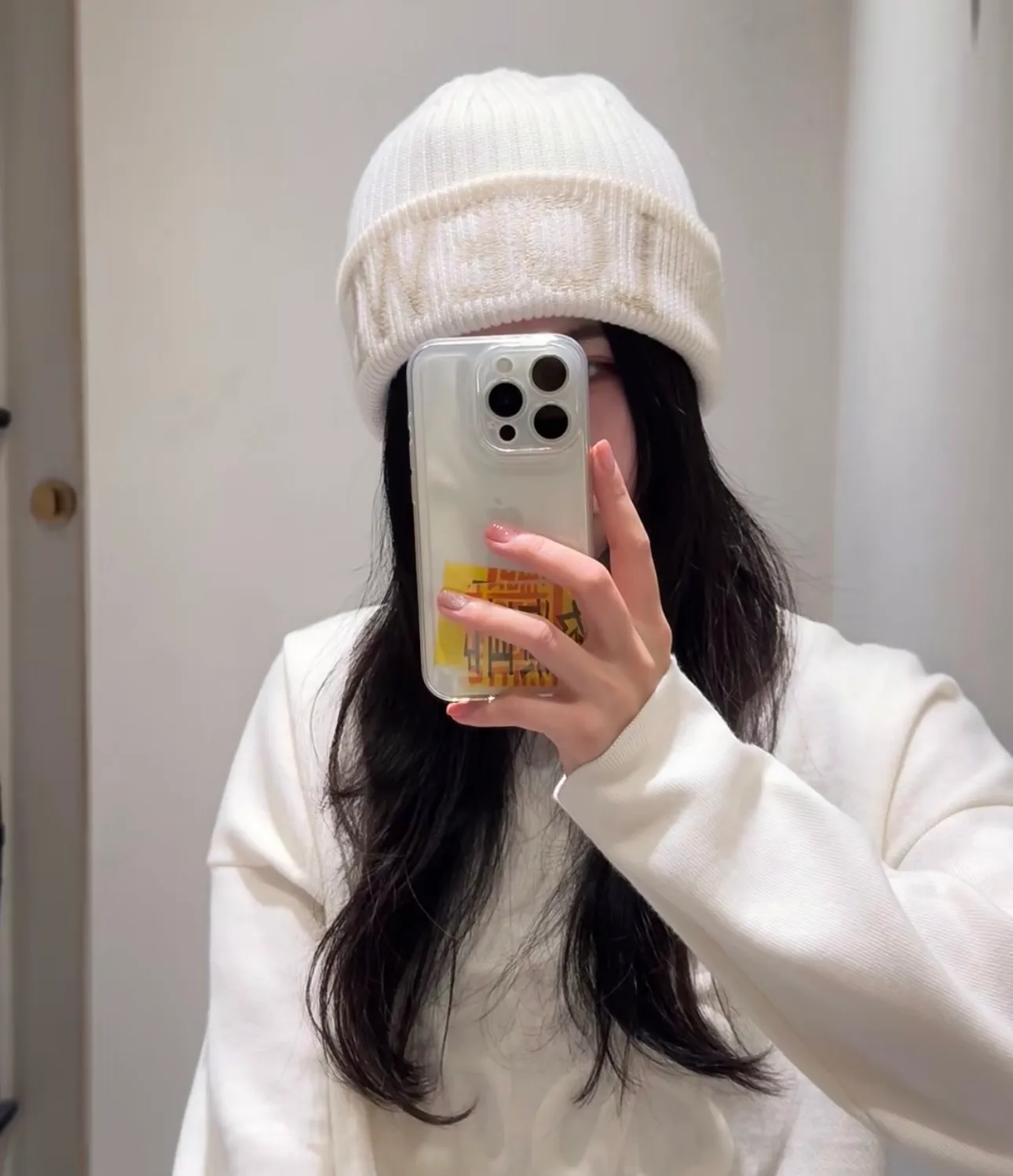 💰60 LOEWE 💠Autumn and winter thick knitted beanie, available in multiple colors to suit all styles, love it❗️ 💟💟Striped thick knitted hat satisfies my fantasy of knitted hats〰️ High-looking ins thick knitted beanie, versatile and loose, showing off your face!