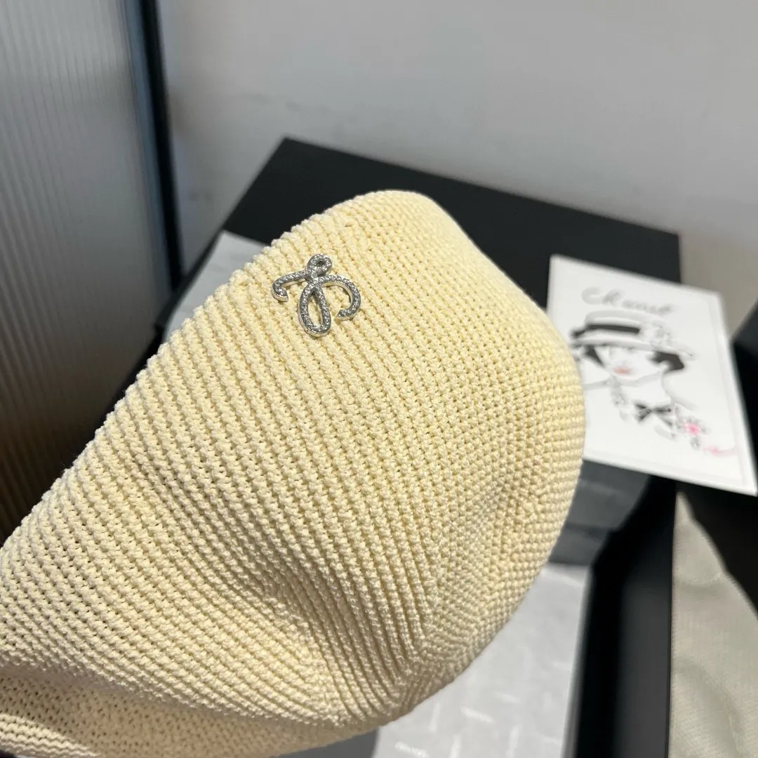 💰100¥ Loewe's new duck bill forward cap, head circumference 57cm