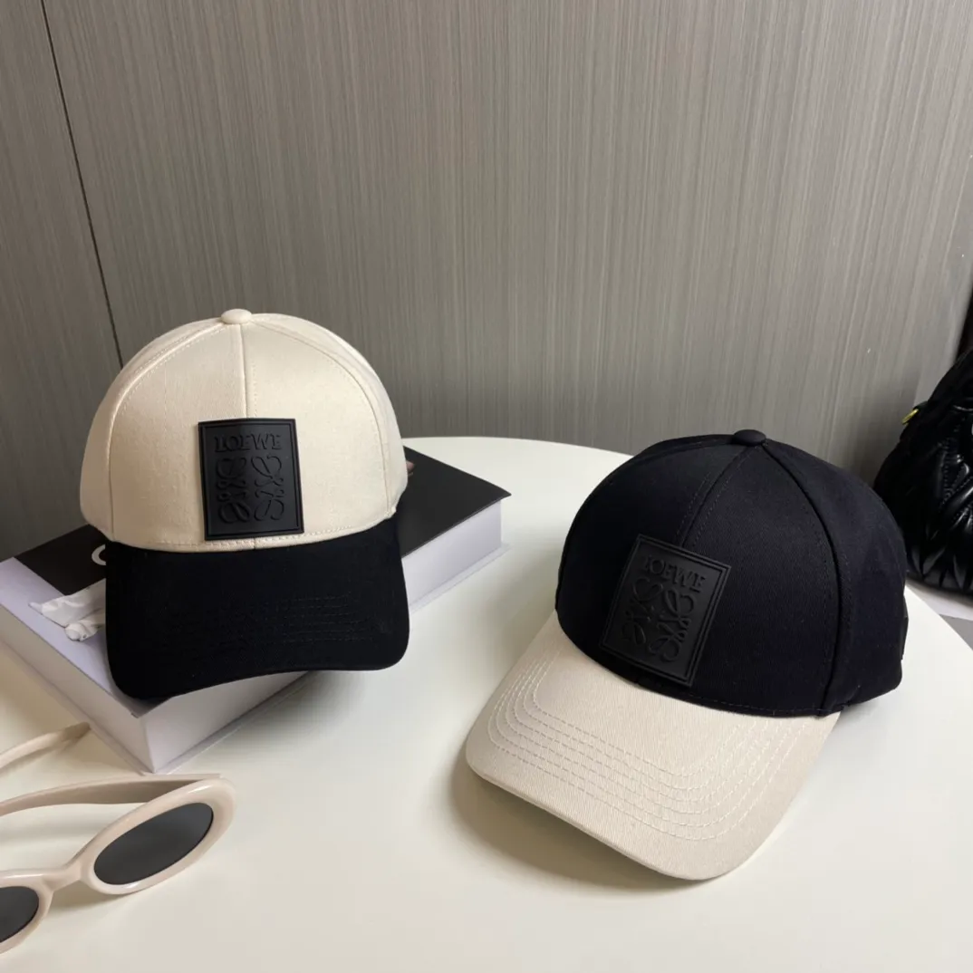 P70 🧢Loewe~New baseball cap🧢, simple and classic logo, super texture👍, exquisite big-name style, a must-have artifact for goddesses, couple style