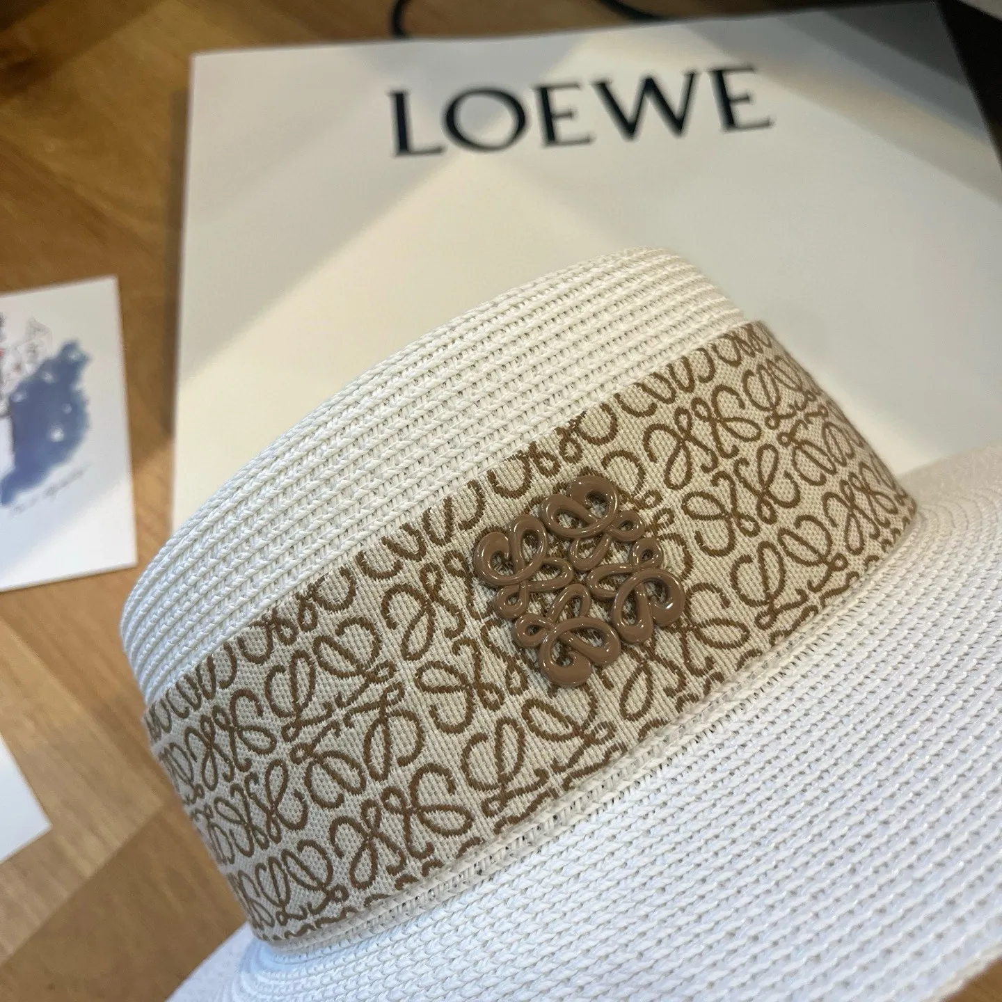 💰100¥ ＬＯＥＷＥ Loewe’s new flat-top straw hat, top hat, head circumference 57cm