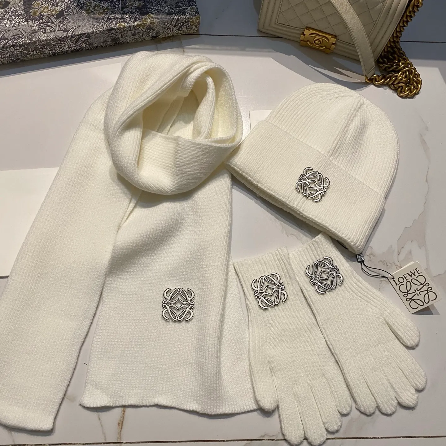 Loewe suit cashmere knitted hat + scarf + gloves