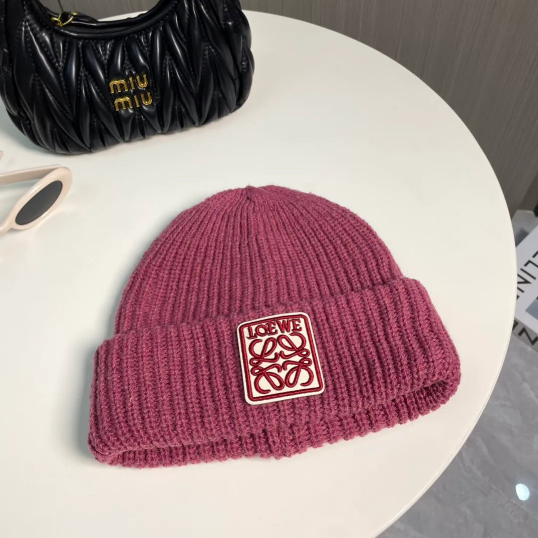 P76💛 comes with dust bag. [LOEWE Luo Yiwei] 2024 early autumn knitted beanie, big-name fashion, very versatile