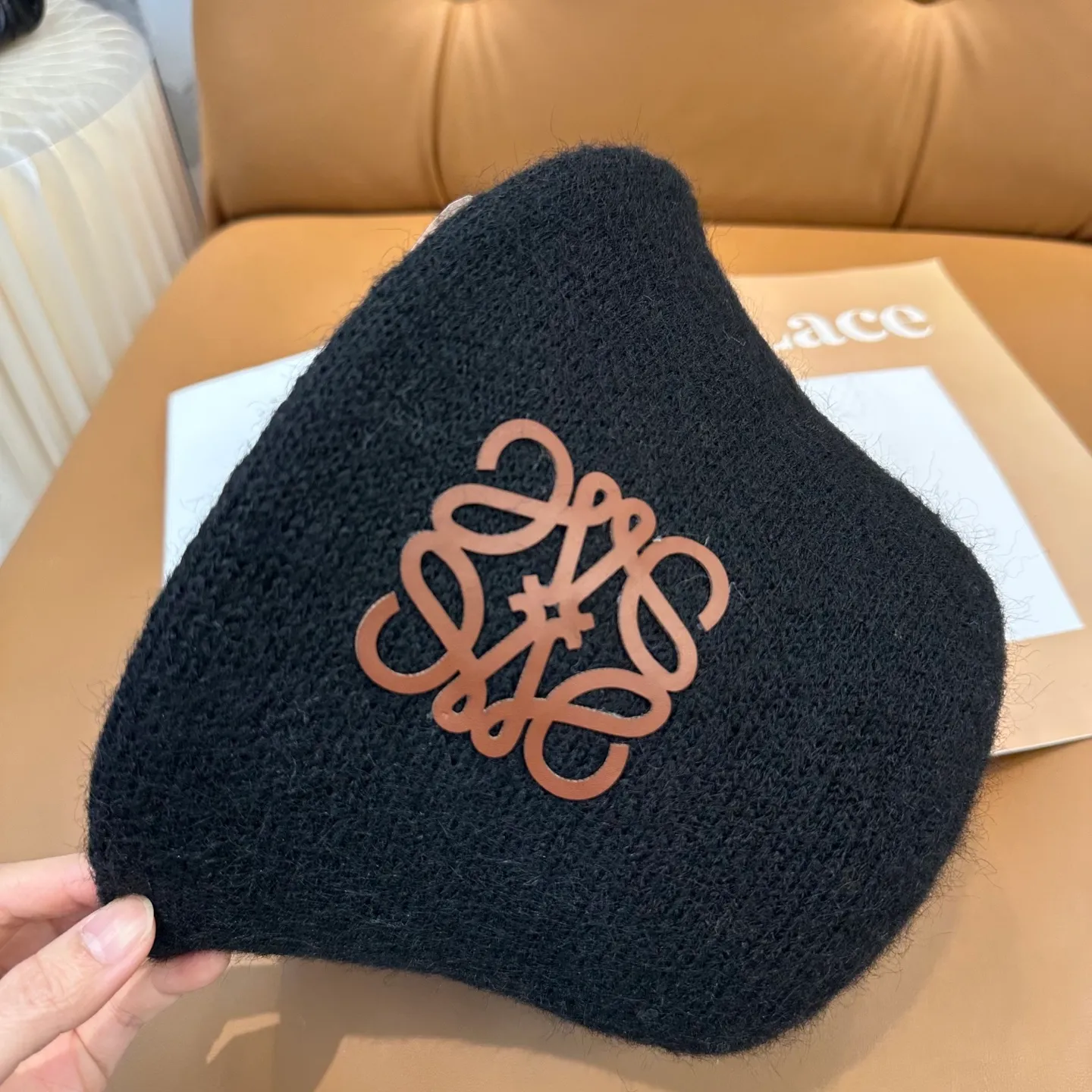 P66 💛Luo Yiwei's new autumn and winter style wool cashmere bucket hat, 🔆temperament goddess style ~ a must-have for going out on the street