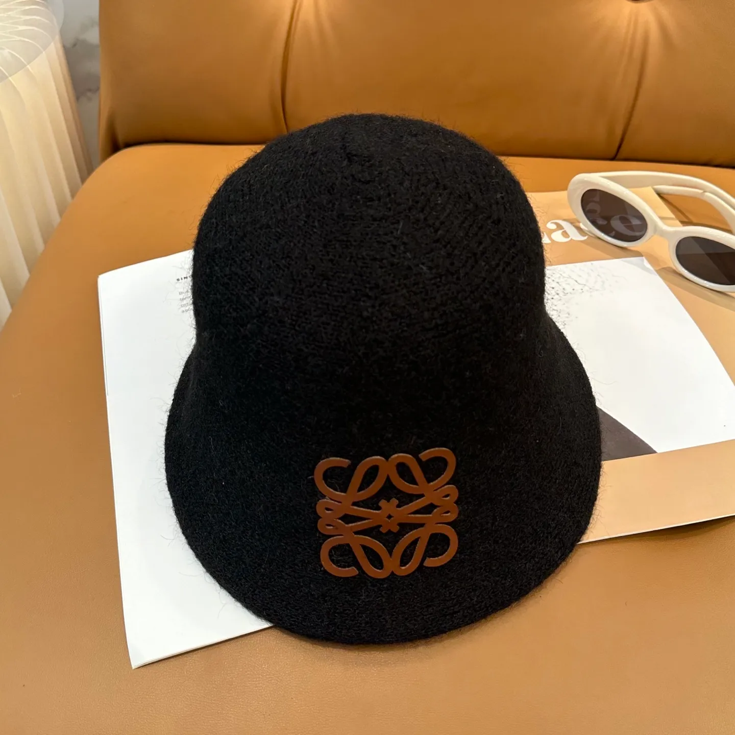 P66 💛Luo Yiwei's new autumn and winter style wool cashmere bucket hat, 🔆temperament goddess style ~ a must-have for going out on the street