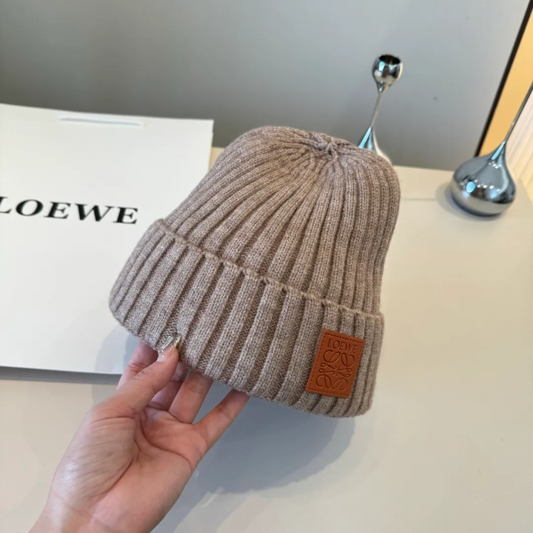 💰80¥ Loewe new knitted beanie