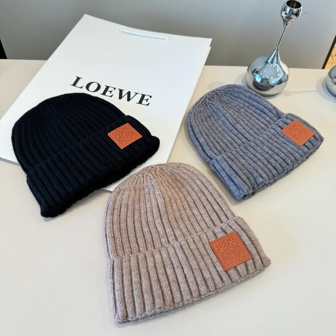 💰80¥ Loewe new knitted beanie