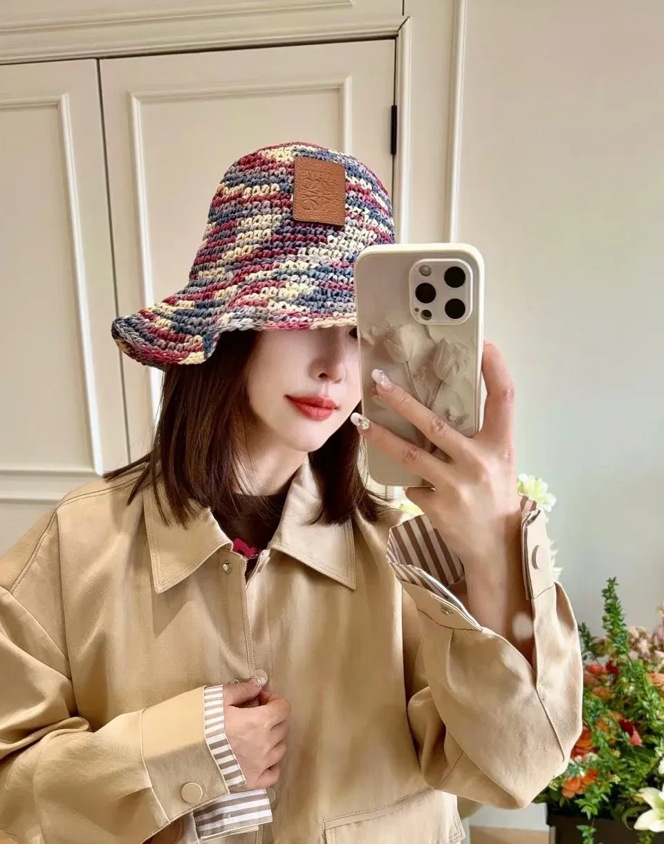 2⃣️5⃣Spring and summer new style️ꫛꫀꪝ❥—— 🖤Loewe logo straw hat 🆕Mixed purple mixed with orange 👌Purely hand-woven raffia 👒Head circumference 55～58cm