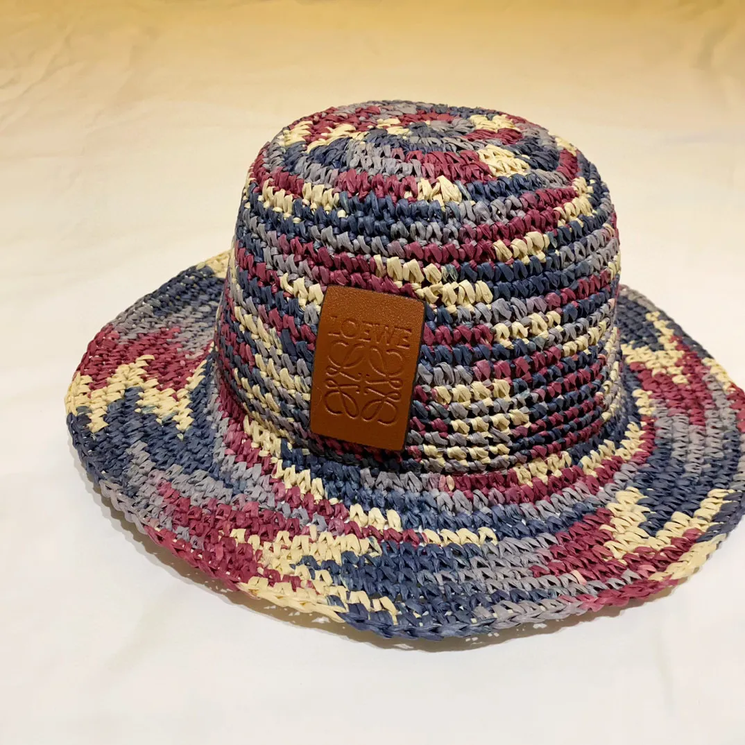 2⃣️5⃣Spring and summer new style️ꫛꫀꪝ❥—— 🖤Loewe logo straw hat 🆕Mixed purple mixed with orange 👌Purely hand-woven raffia 👒Head circumference 55～58cm
