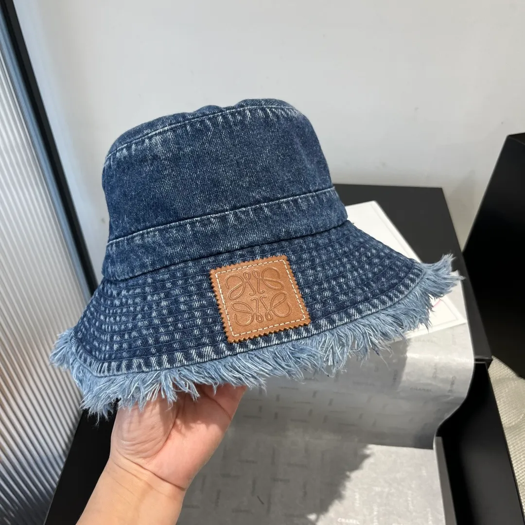 💰100¥ LOEWE new denim fisherman hat, head circumference 57cm