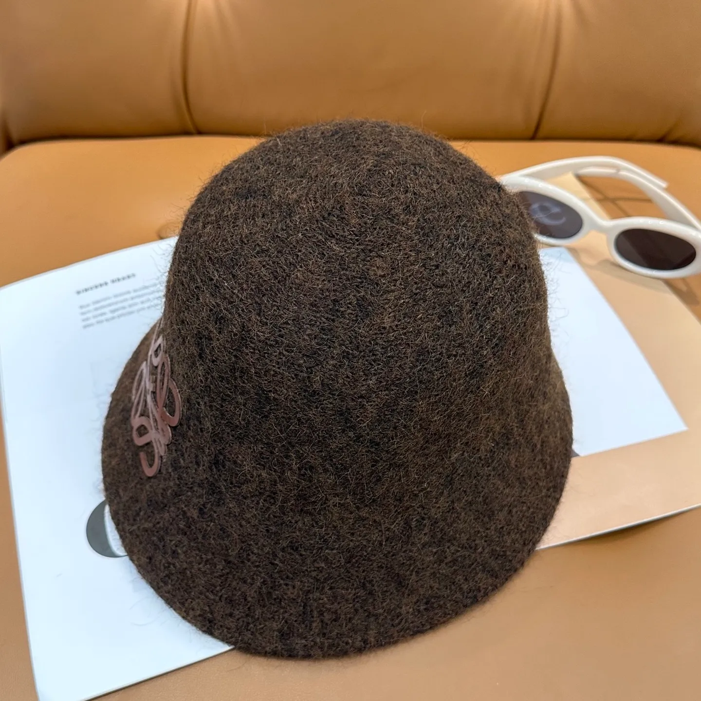 P66 💛Luo Yiwei's new autumn and winter style wool cashmere bucket hat, 🔆temperament goddess style ~ a must-have for going out on the street