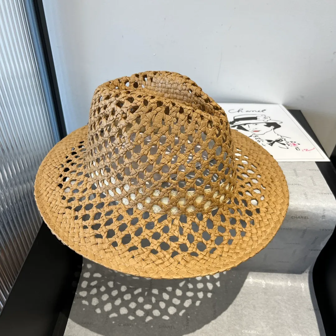 💰130¥ miumiu new top hat, hollow top hat, head circumference 57cm