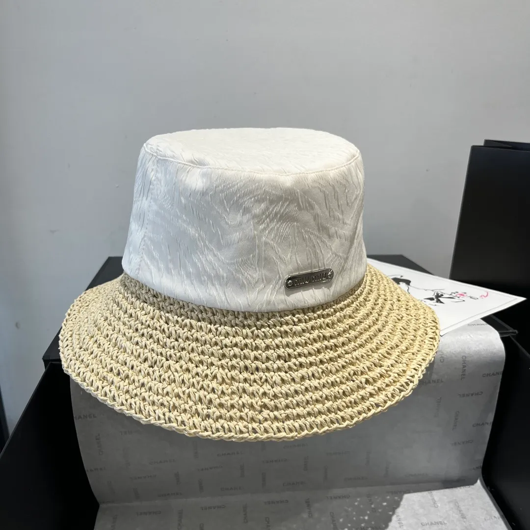 💰120¥ miumiu new fisherman hat, woven and spliced ​​gold fabric, head circumference 57cm