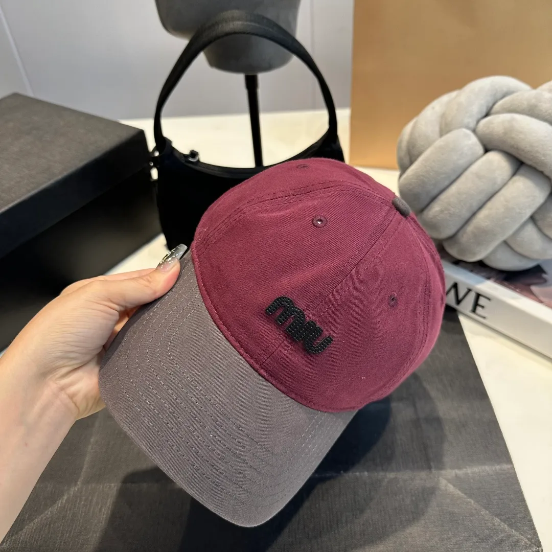 P60 miumiu new 25 spring and summer baseball cap, widened to show small head, new logo embroidery for spring and summer, same style for men and women