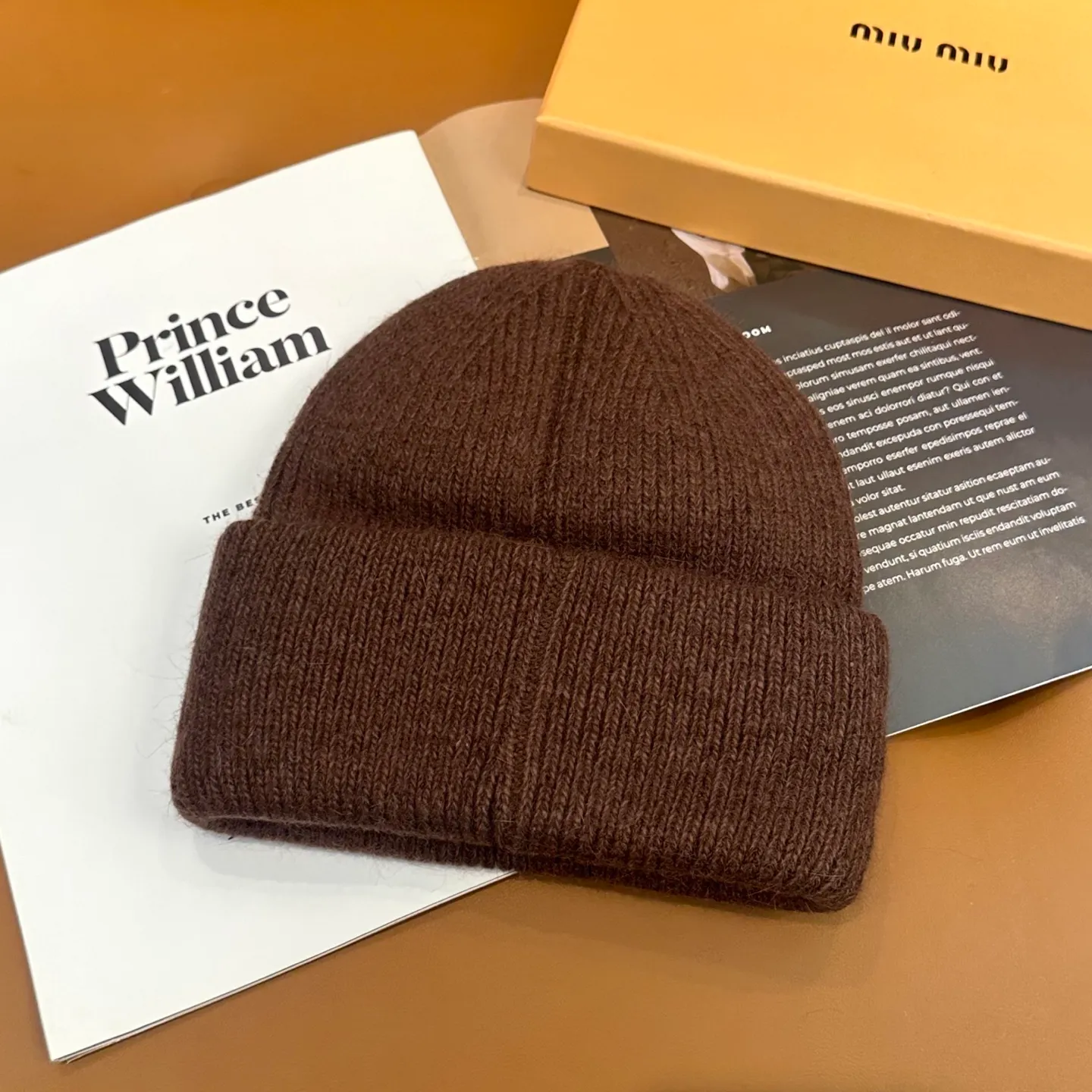 P50 miumiu Miu Miu counter's popular embroidered logo knitted hat! Xiaohongshu’s new product is released, it’s so 🉑️, high-elastic fabric, classic color