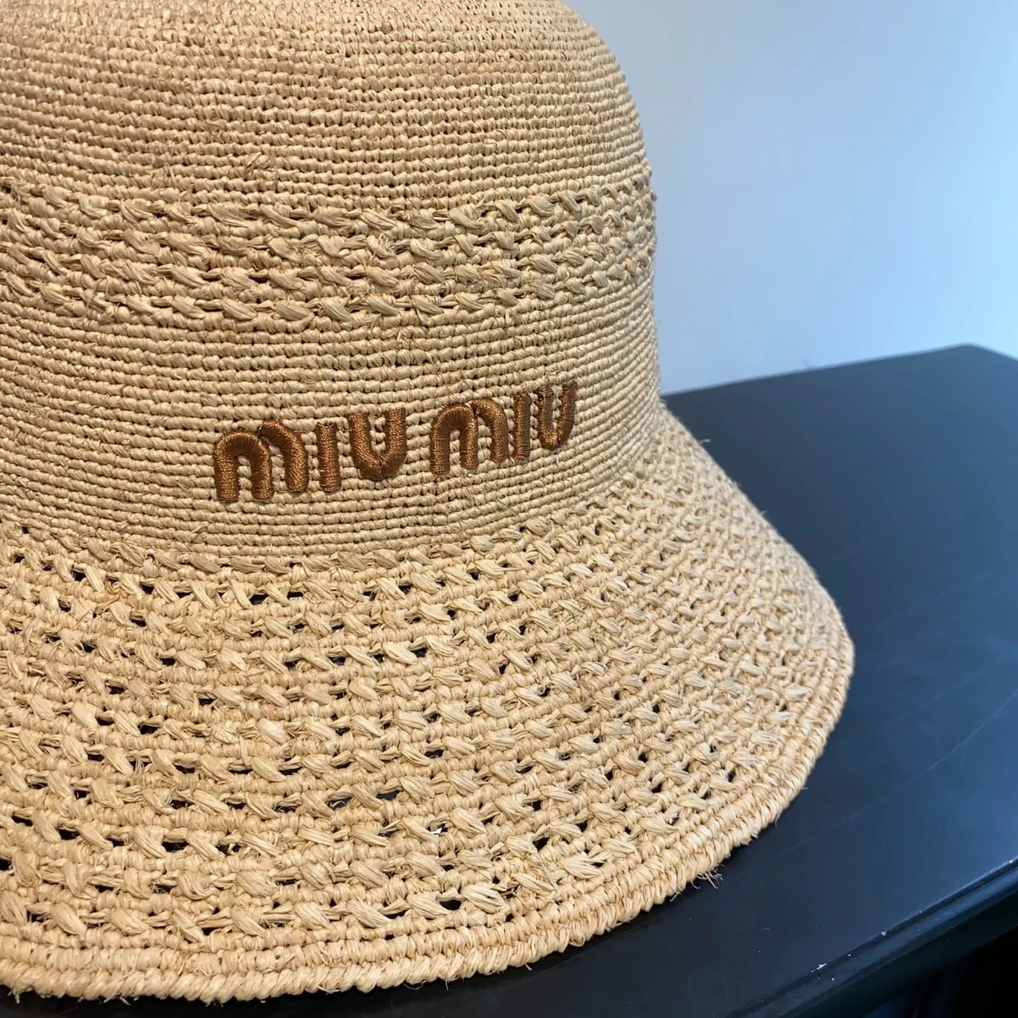 2⃣️5⃣️New ꫛꫀꪝ ❥—— ✨Imported raffia crochet straw hat ⚜️miumiu embroidery counter style versatile fashion style 🤩natural color