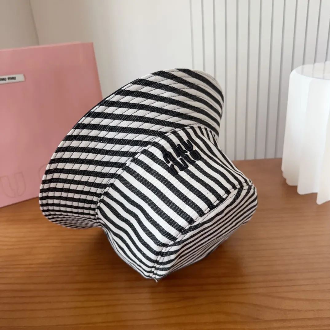 💰70 miumiu double-sided fisherman hat, one-to-one mold customization, head circumference 57cm, unisex