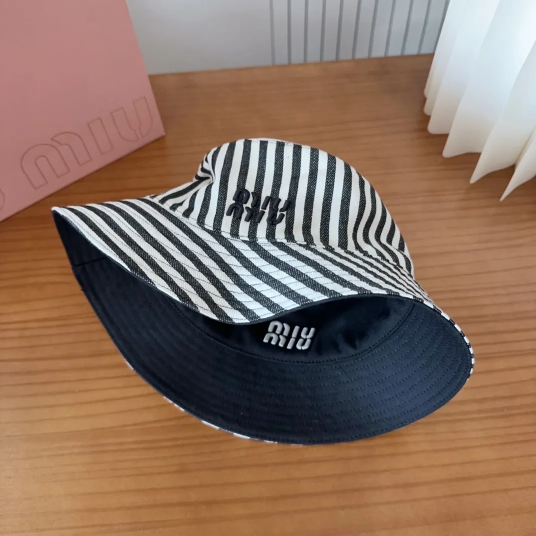 💰70 miumiu double-sided fisherman hat, one-to-one mold customization, head circumference 57cm, unisex