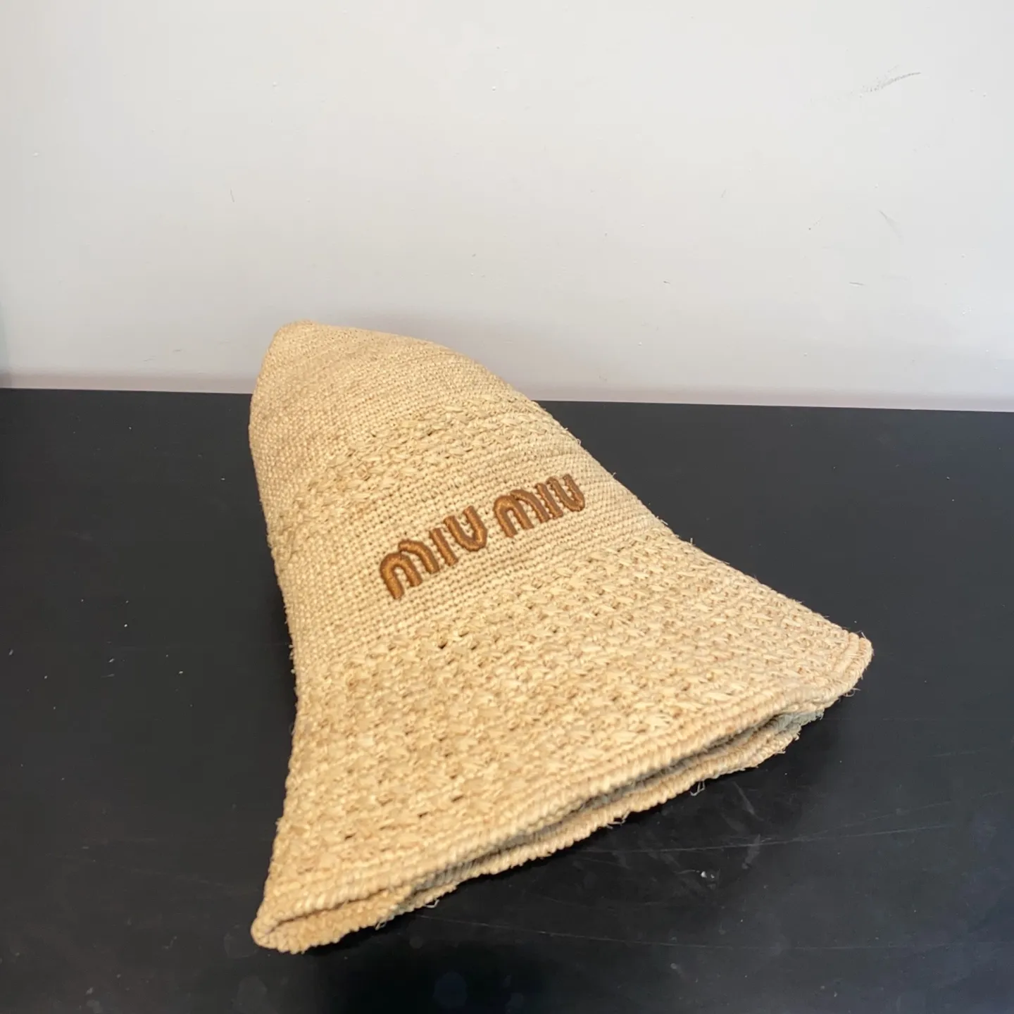 2⃣️5⃣️New ꫛꫀꪝ ❥—— ✨Imported raffia crochet straw hat ⚜️miumiu embroidery counter style versatile fashion style 🤩natural color