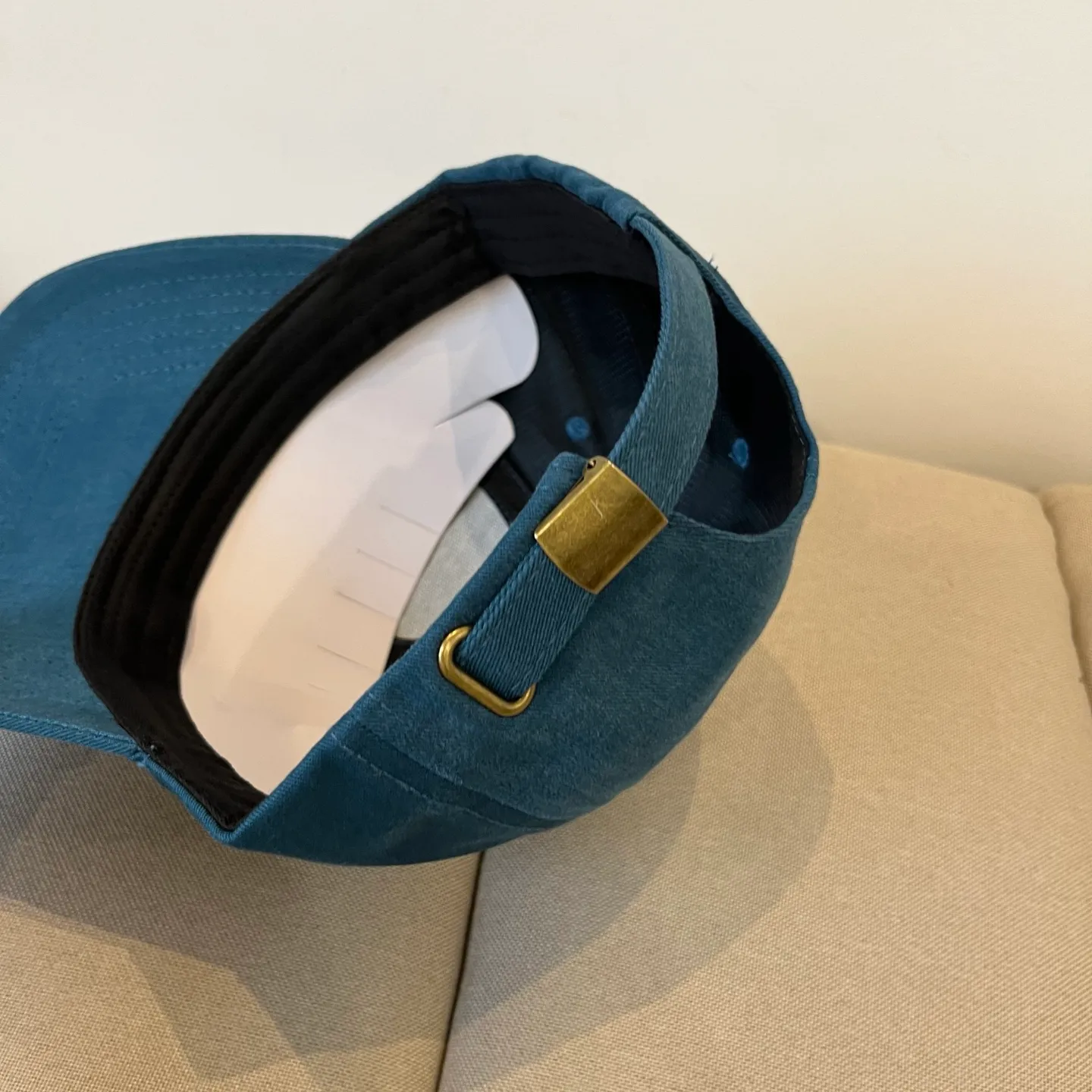 P66 miumiu original spring and summer new baseball cap, authentic mold-making and custom-made, the original workmanship is meticulous and the quality is superb!
