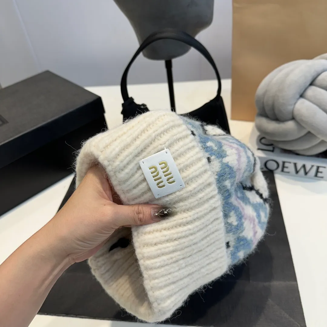 P56 miumiu new autumn and winter woolen hat