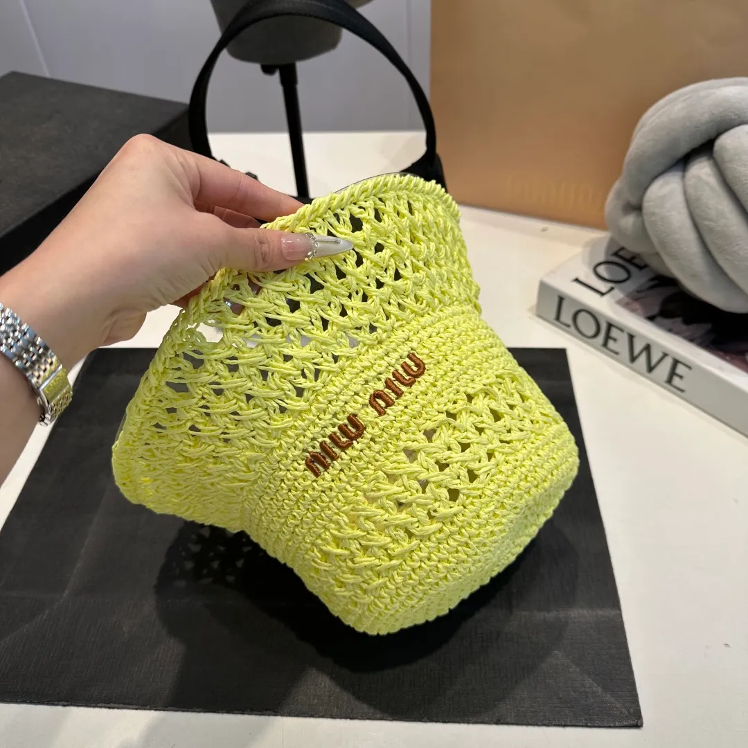 P60 miumiu embroidered handhook hat, ladylike round hat, high-end customization, head circumference 57cm