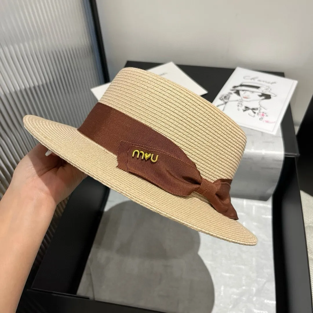 💰150¥ miumiu new flat top hat, Taiwan PP straw fabric, advanced customization, head circumference 57cm